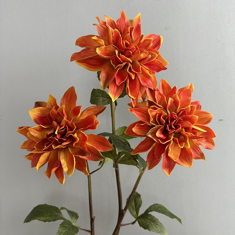 リラックスグッズ 四季彩りダリアの優雅な花束