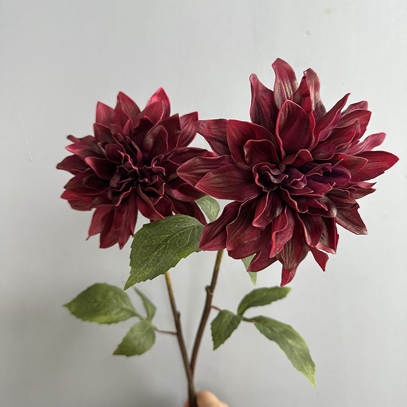 リラックスグッズ 四季彩りダリアの優雅な花束