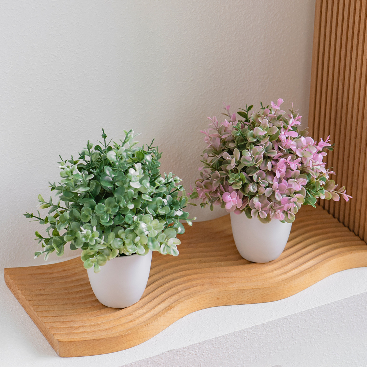 リラックスグッズ 優しい彩りポット植物