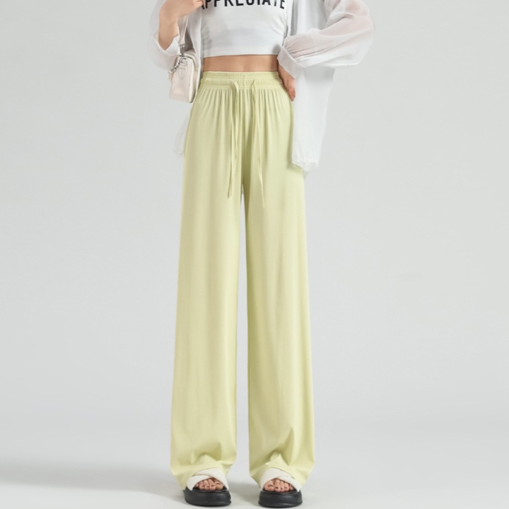体型カバー 楽ちん美脚ワイドストレートパンツ