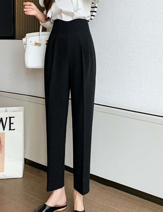 体型カバー シルエット美人の細身ストレートパンツ