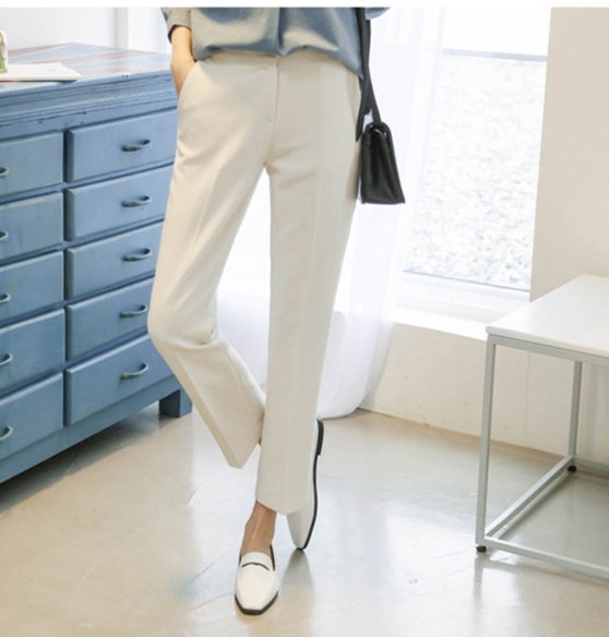 体型カバー すっきり美脚ストレートパンツ
