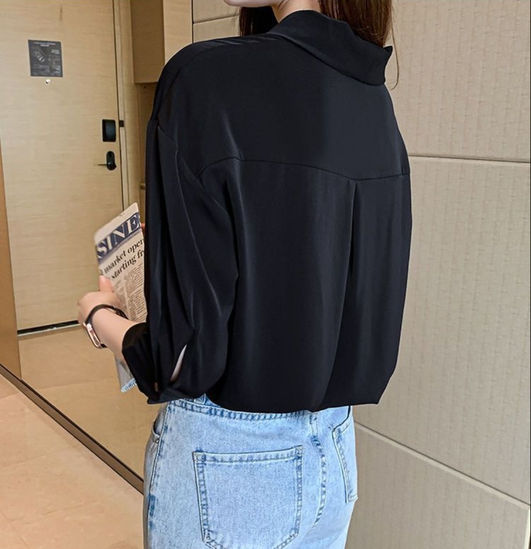 体型カバー すっきりVネック七分袖とろみブラウス