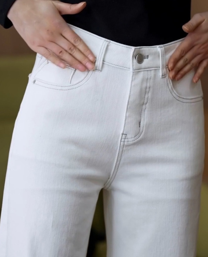 体型カバー すっきり美脚ワイドデニムパンツ