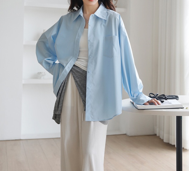 体型カバー ゆったりシルエットの上品シャツ