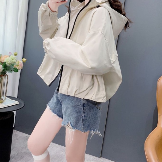 体型カバー ゆったりシルエット フード付きブルゾン