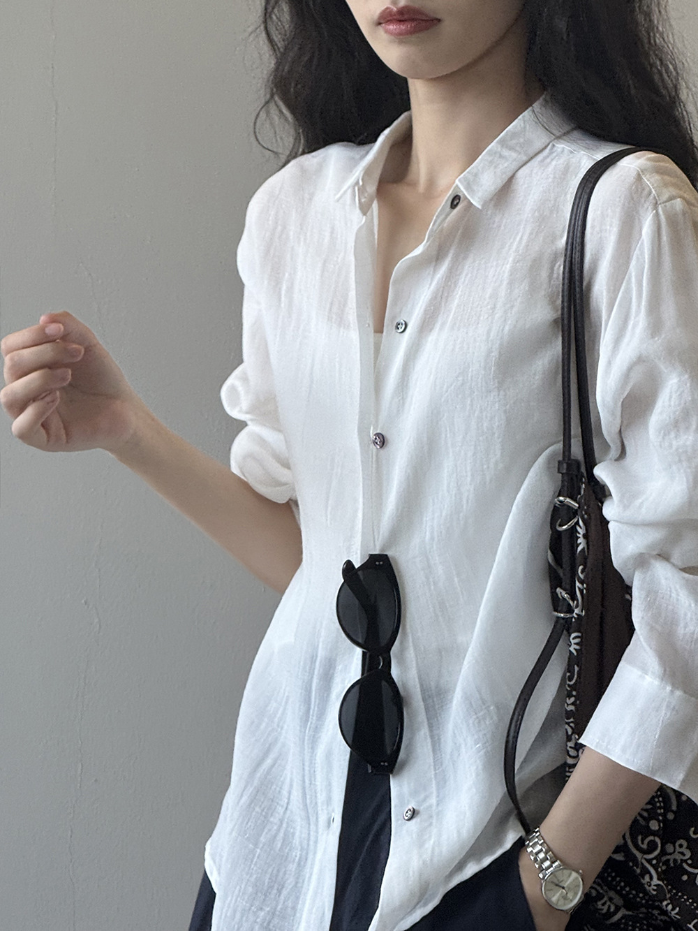 体型カバー ゆったりリネン風シャツ