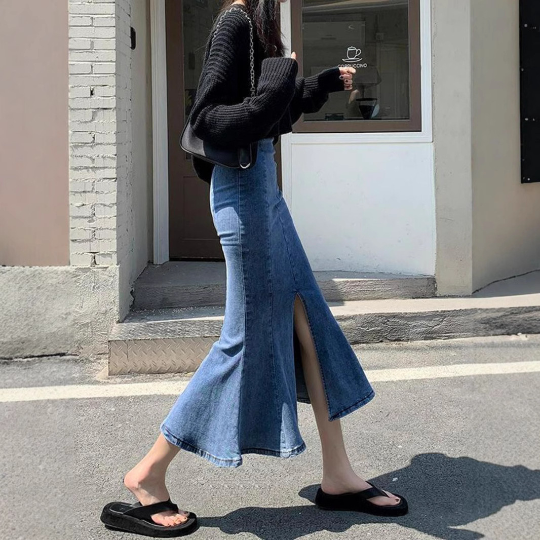 体型カバー 美シルエット 裾広がりデニムスカート