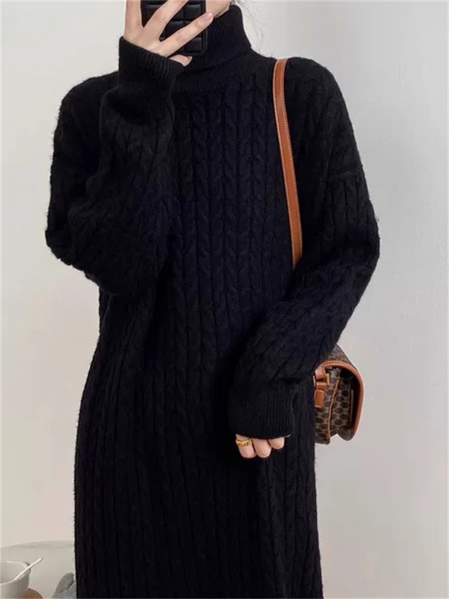 体型カバー 贅沢ケーブル編みのゆったり長袖ワンピース