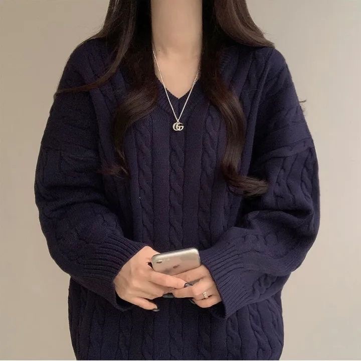 体型カバー ゆったりケーブル編みニット