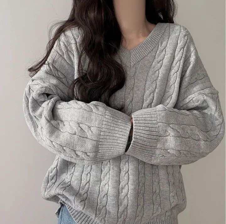 体型カバー ゆったりケーブル編みニット