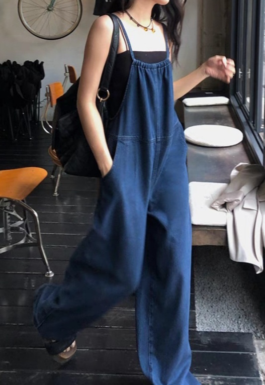 オールインワンコーデ ゆったりシルエットデニムサロペット