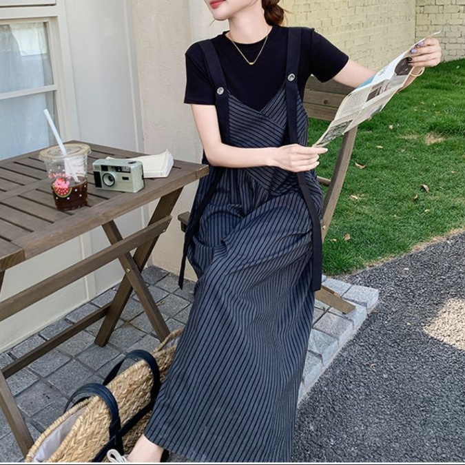 オールインワンコーデ ゆったりストライプ柄サロペット