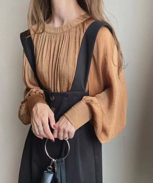オールインワンコーデ ゆったりシルエットパンツサロペット