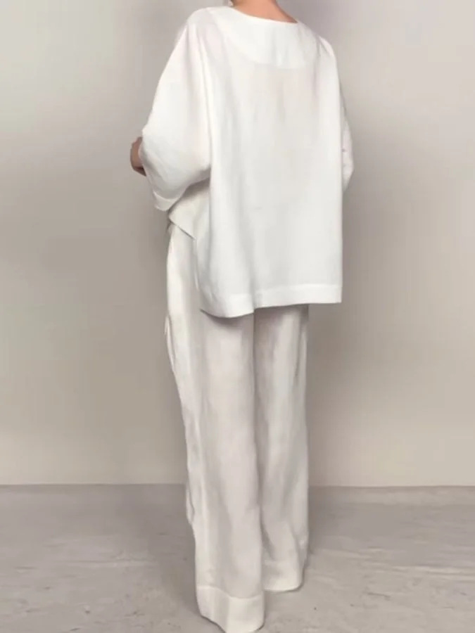 優雅なゆとりシルエットのセットアップ
