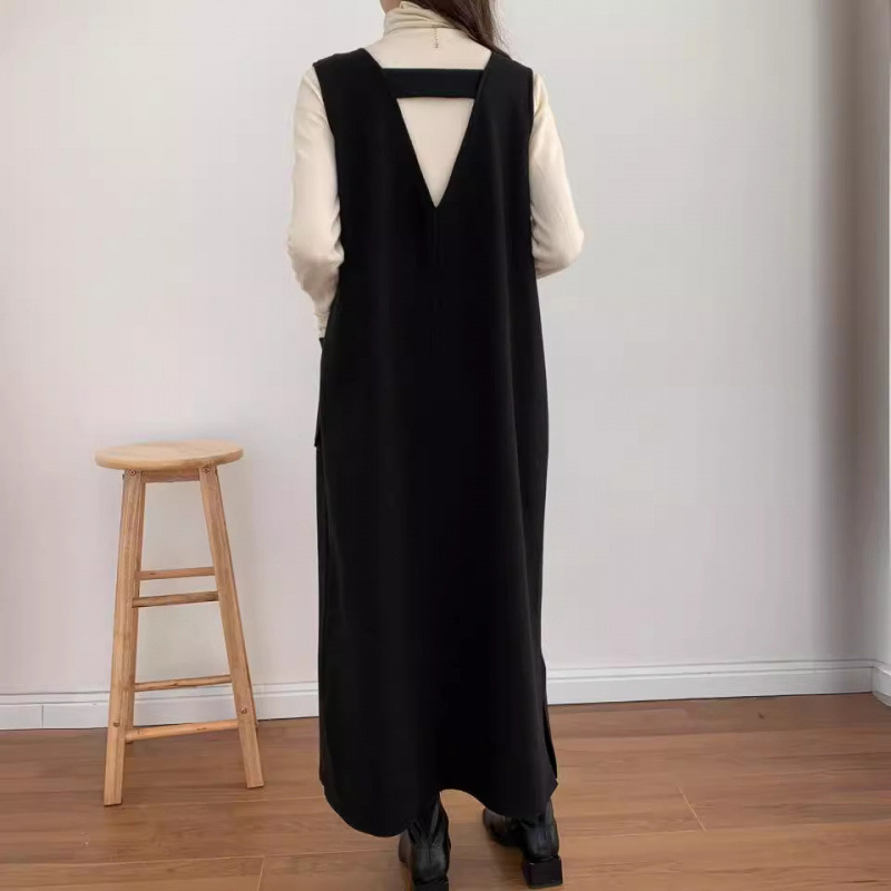 オールインワンコーデ しなやかシルエットジャンパースカート