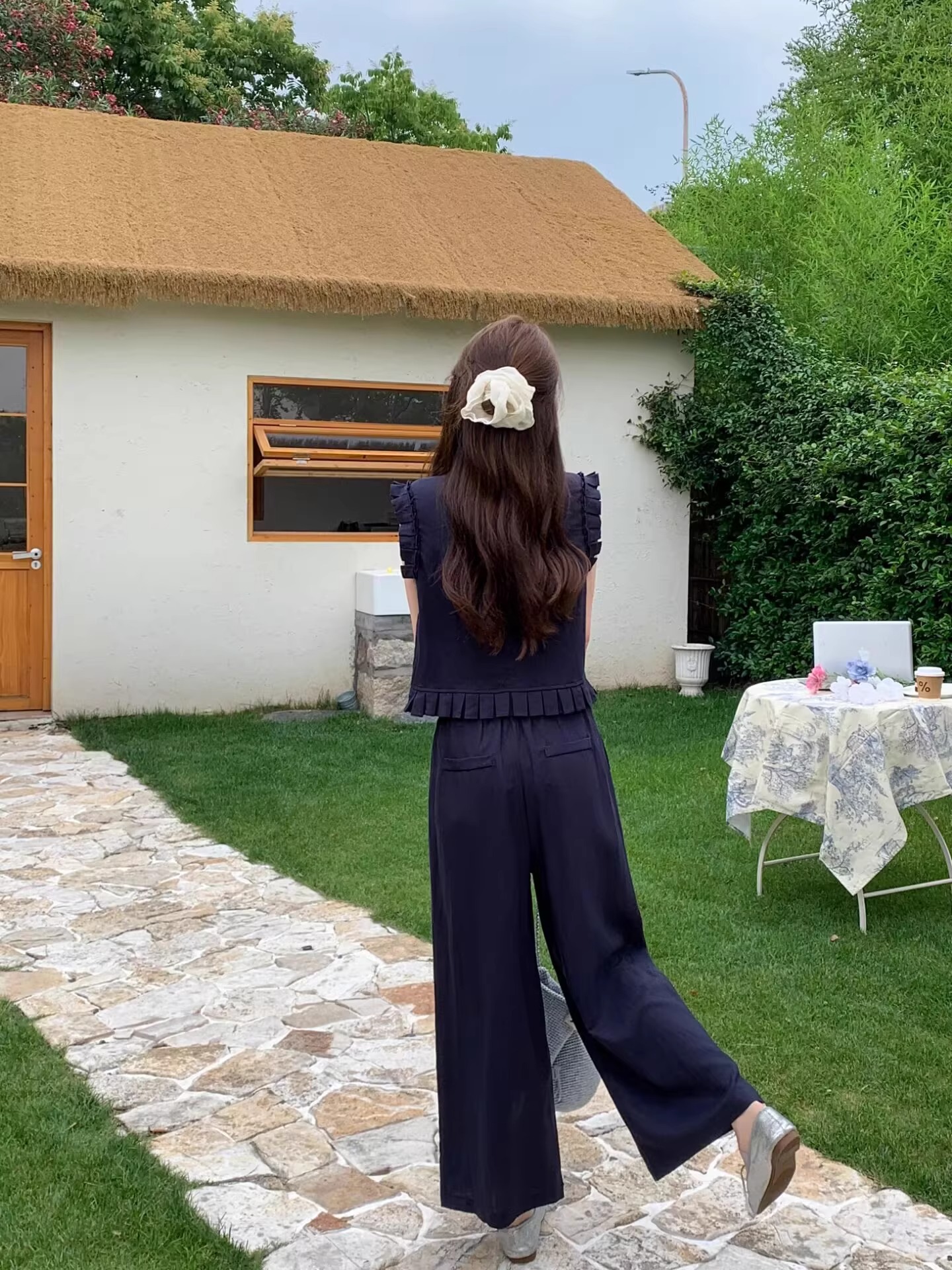 オールインワンコーデ フリル襟パンツセットアップ