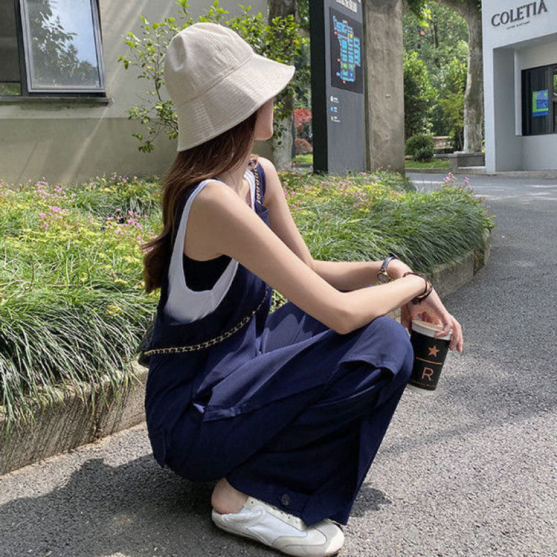 オールインワンコーデ ゆったりシルエット肩紐サロペット