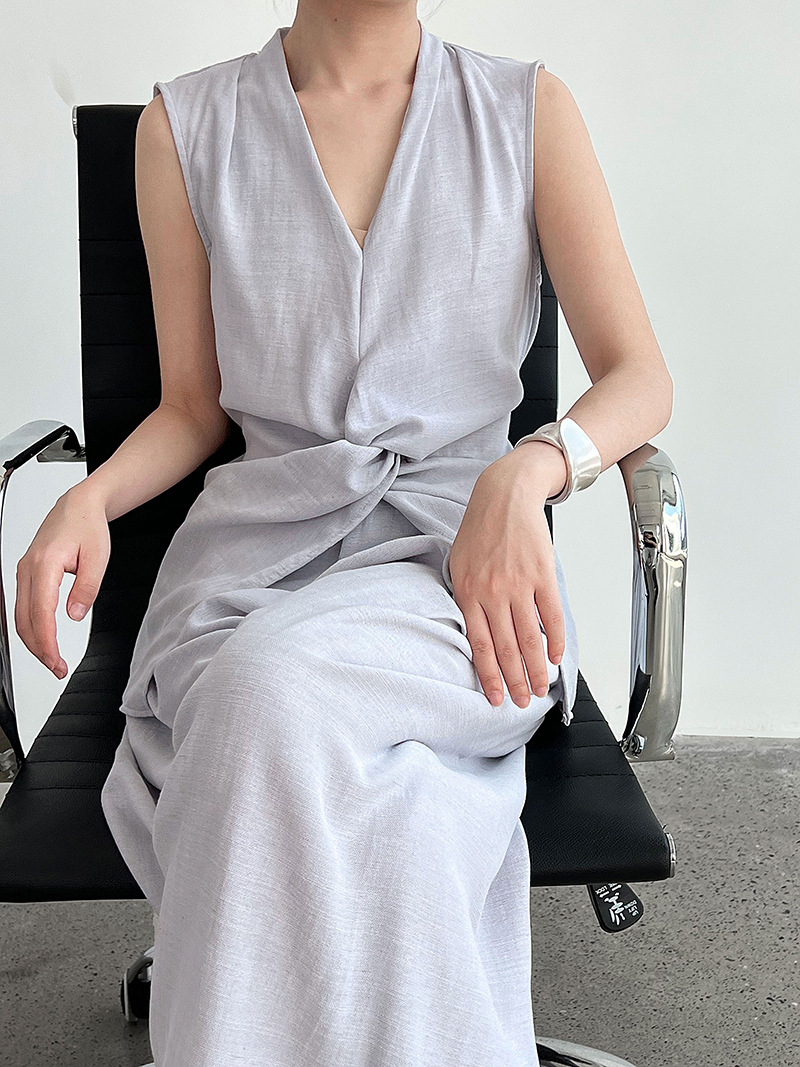 ゆったりシルエット綺麗目デザイン前結びセットアップ