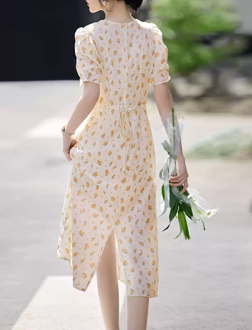 花柄ファッション 優美な小花柄シフォンワンピース