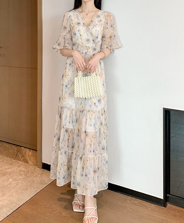 花柄ファッション 優美な花模様のシフォンロングワンピース