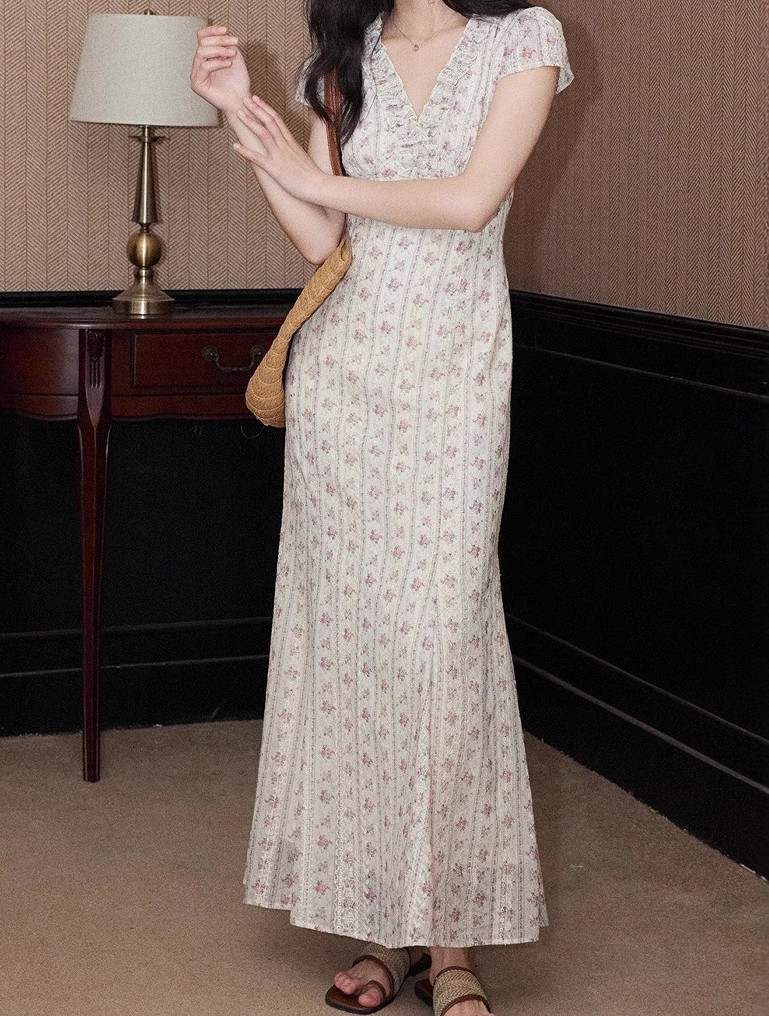 花柄ファッション 優美な花柄マキシワンピース