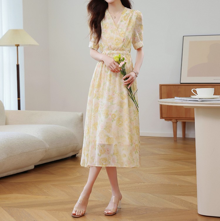 花柄ファッション 優美な花咲くシフォンラップワンピース