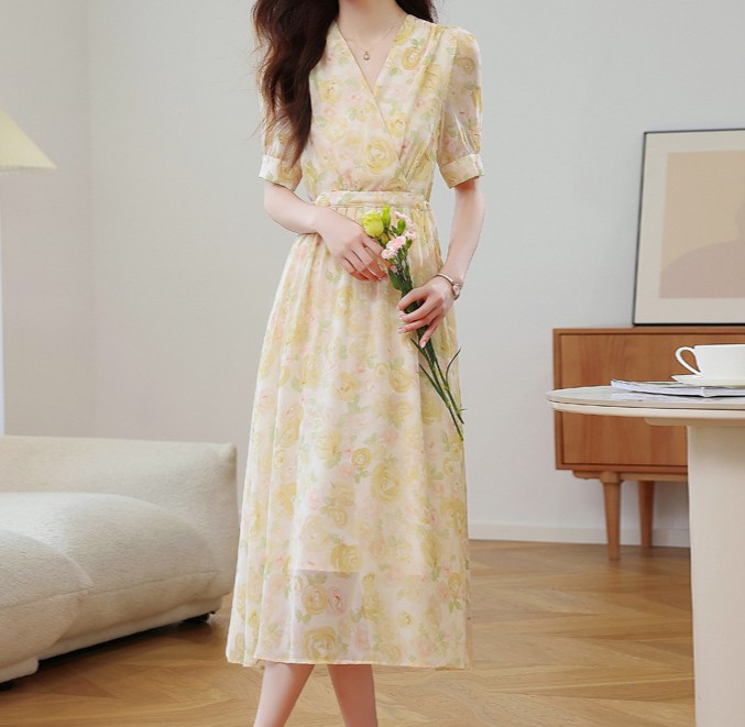 花柄ファッション 優美な花咲くシフォンラップワンピース