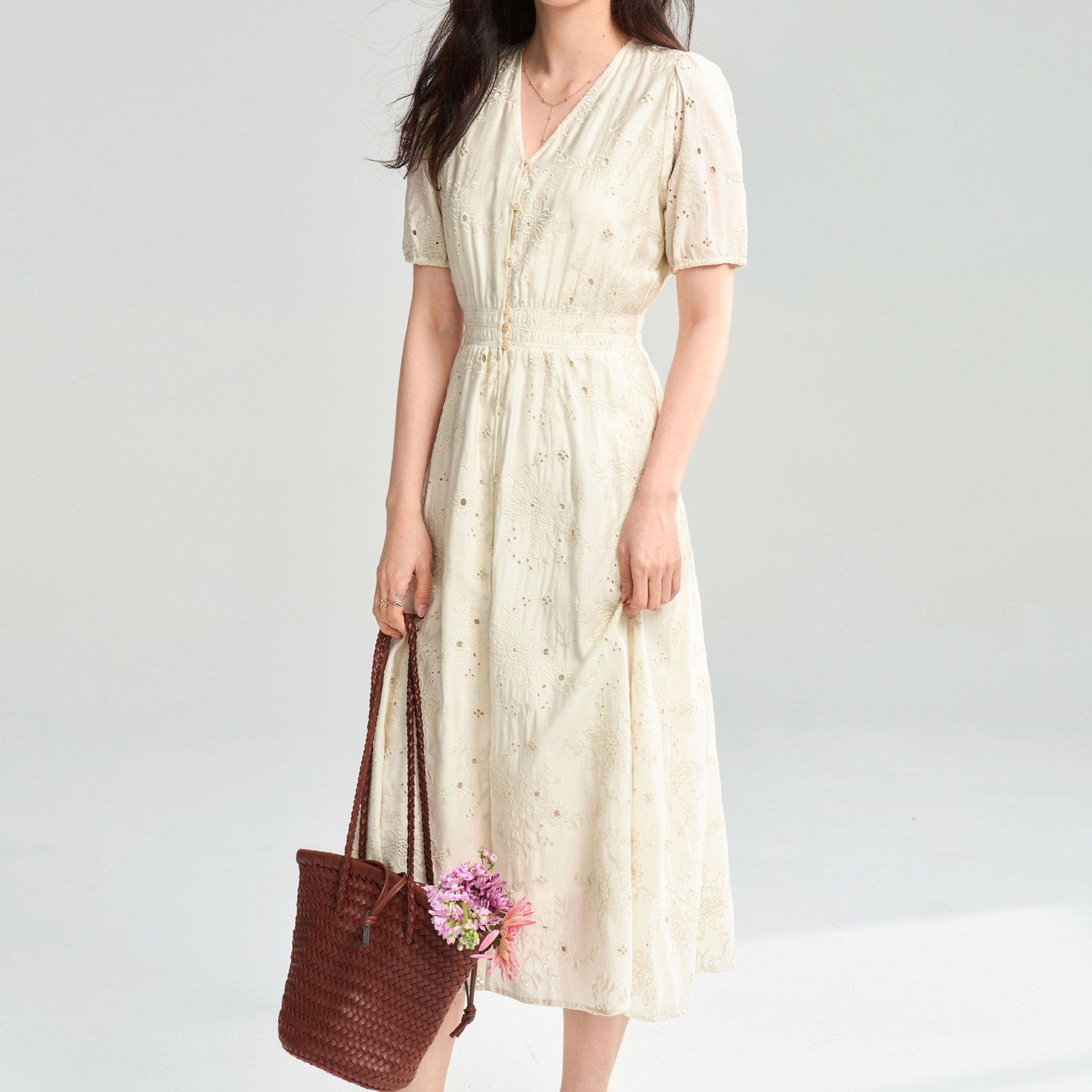 花柄ファッション 優美な刺繍入り花柄シフォンワンピース