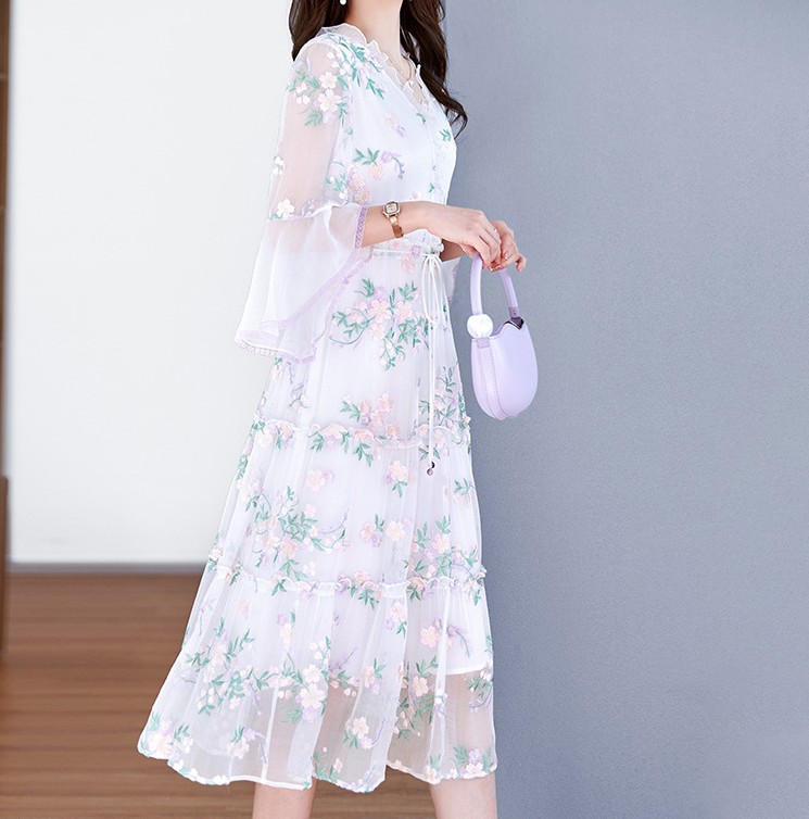 花柄ファッション 春風のような優美花柄シフォンワンピース
