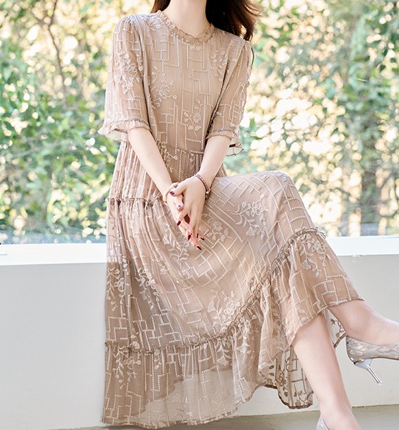 花柄ファッション 優美な花模様シフォンティアードワンピース