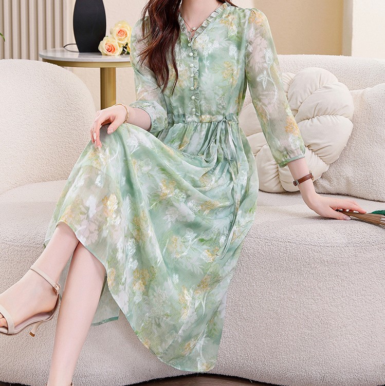 花柄ファッション 優美な花柄シフォンワンピース