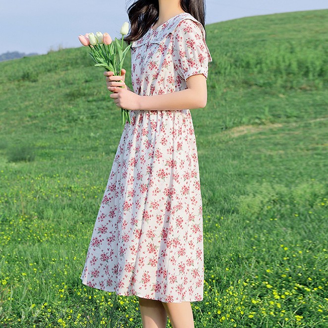 花柄ファッション 優美な花柄ミディ丈ワンピース
