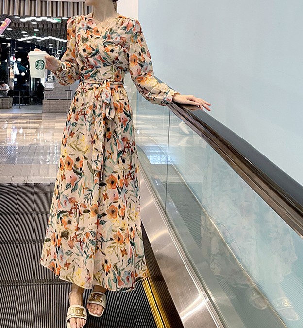 花柄ファッション 優美な花柄シフォンマキシワンピース