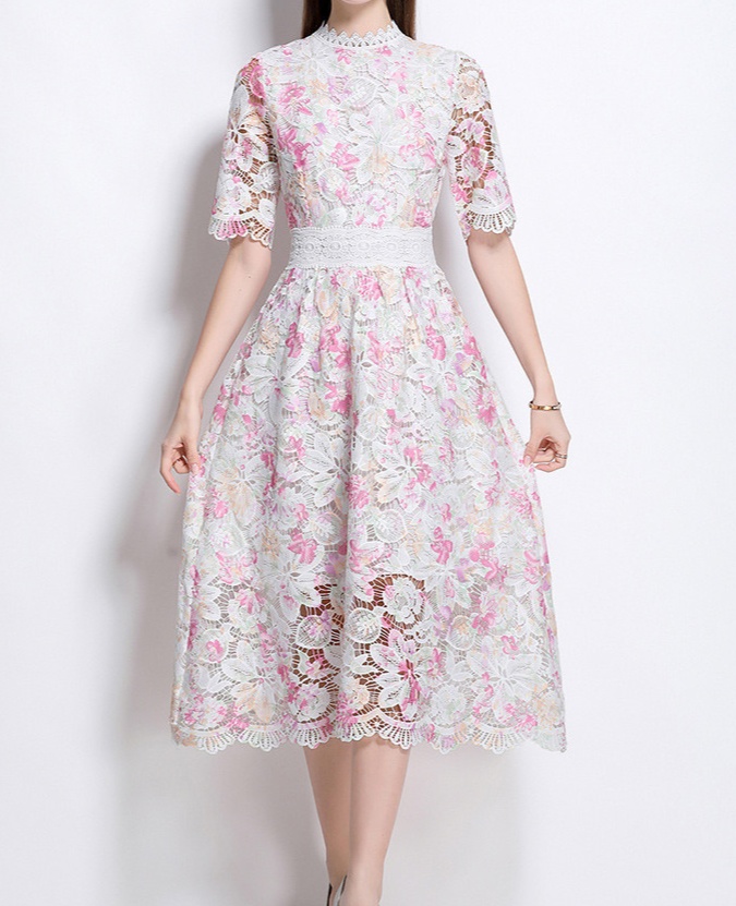 花柄ファッション 透かし花レースミディ丈ワンピース