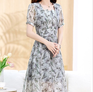 花柄ファッション 優美な花柄シフォンワンピース