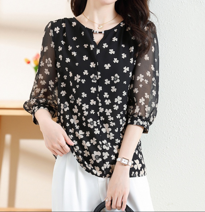 花柄ファッション 小花柄シアーブラウス
