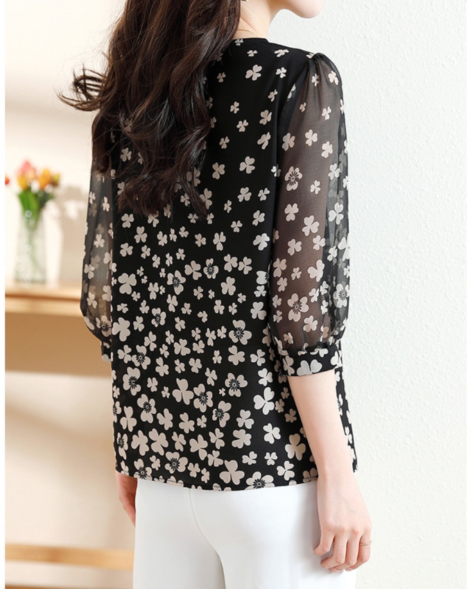 花柄ファッション 小花柄シアーブラウス
