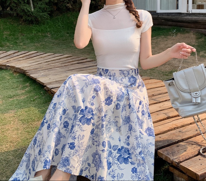 花柄ファッション 花模様ミディ丈フレアースカート