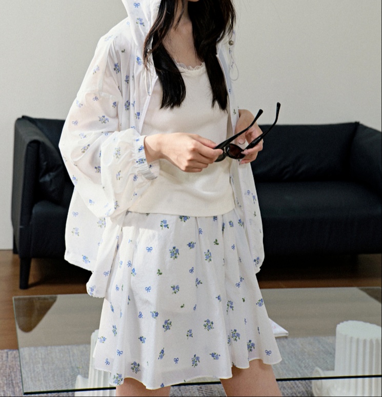 花柄ファッション 優しい花模様セットアップ