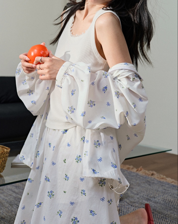 花柄ファッション 優しい花模様セットアップ