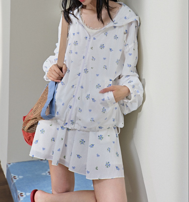 花柄ファッション 優しい花模様セットアップ