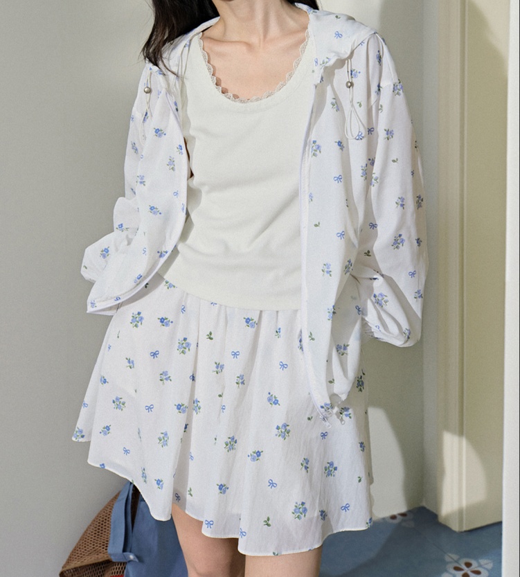 花柄ファッション 優しい花模様セットアップ