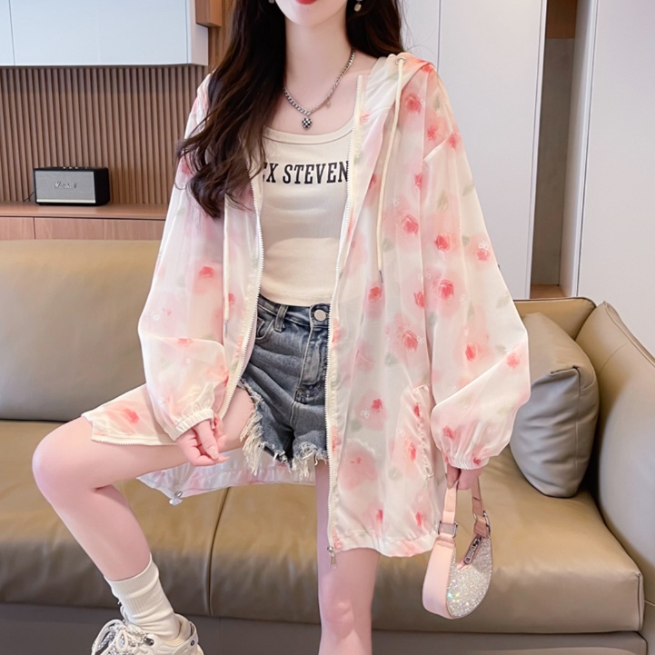 花柄ファッション 透け感あるシフォン花柄ブルゾン