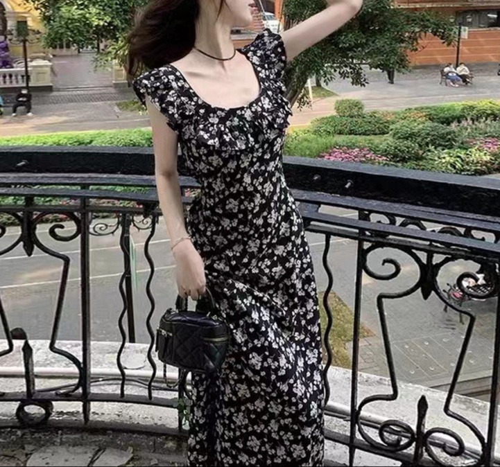 花柄ファッション 小花柄フリルキャミワンピース