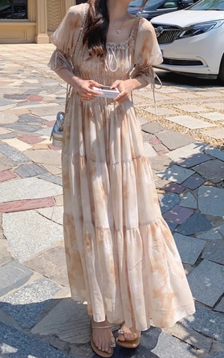 花柄ファッション 爽やかな花柄ティアードマキシワンピース