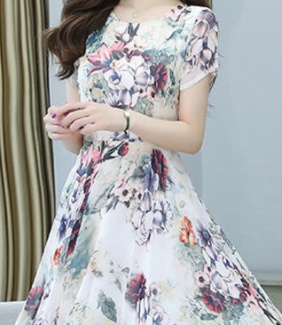 花柄ファッション 上品シルエット花柄マキシワンピース