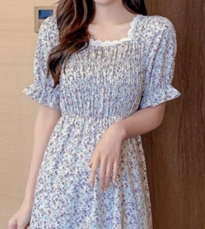 花柄ファッション 小花柄 ふんわり袖のロングワンピース