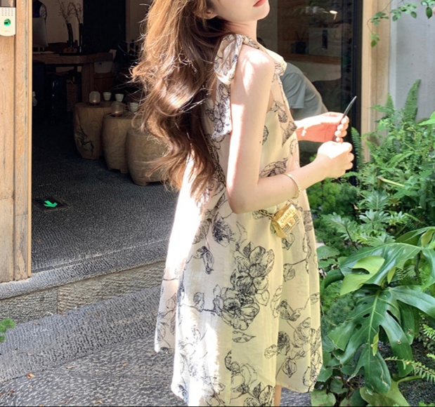 花柄ファッション 花柄ホルターネックワンピース
