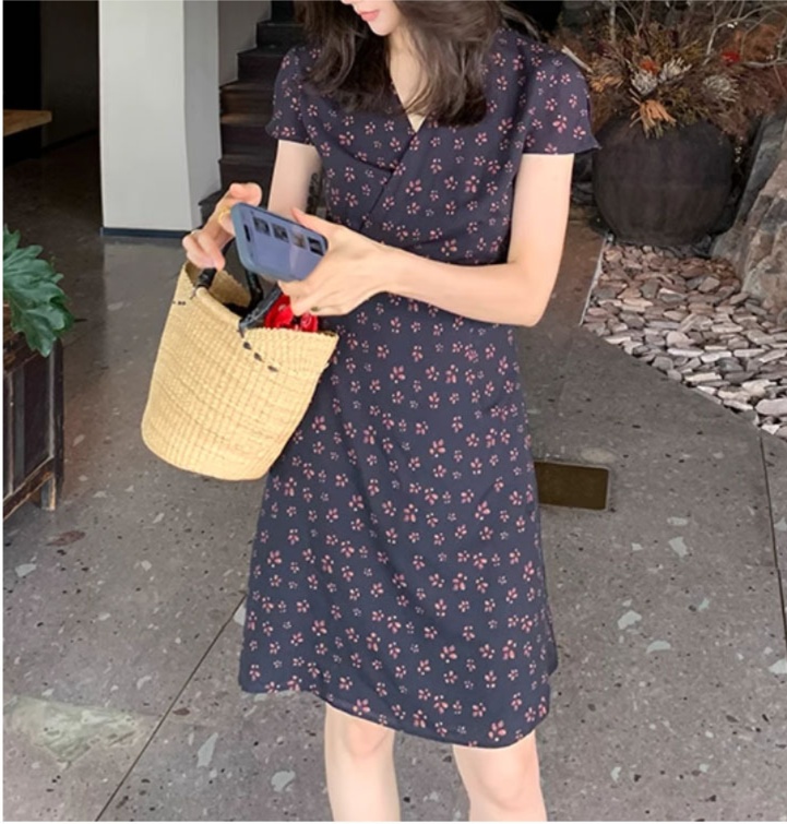 花柄ファッション 小花柄ラップワンピース